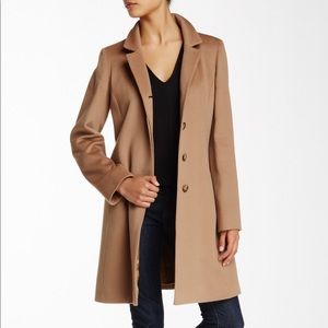 FLEURETTE COLLAR WOOL COAT